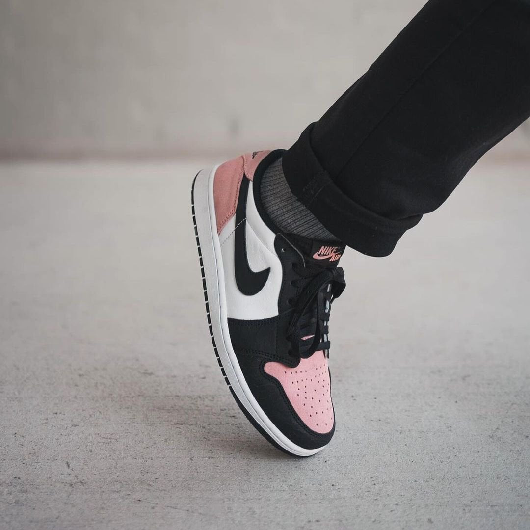 Jordan 1 Low OG Bleached Coral