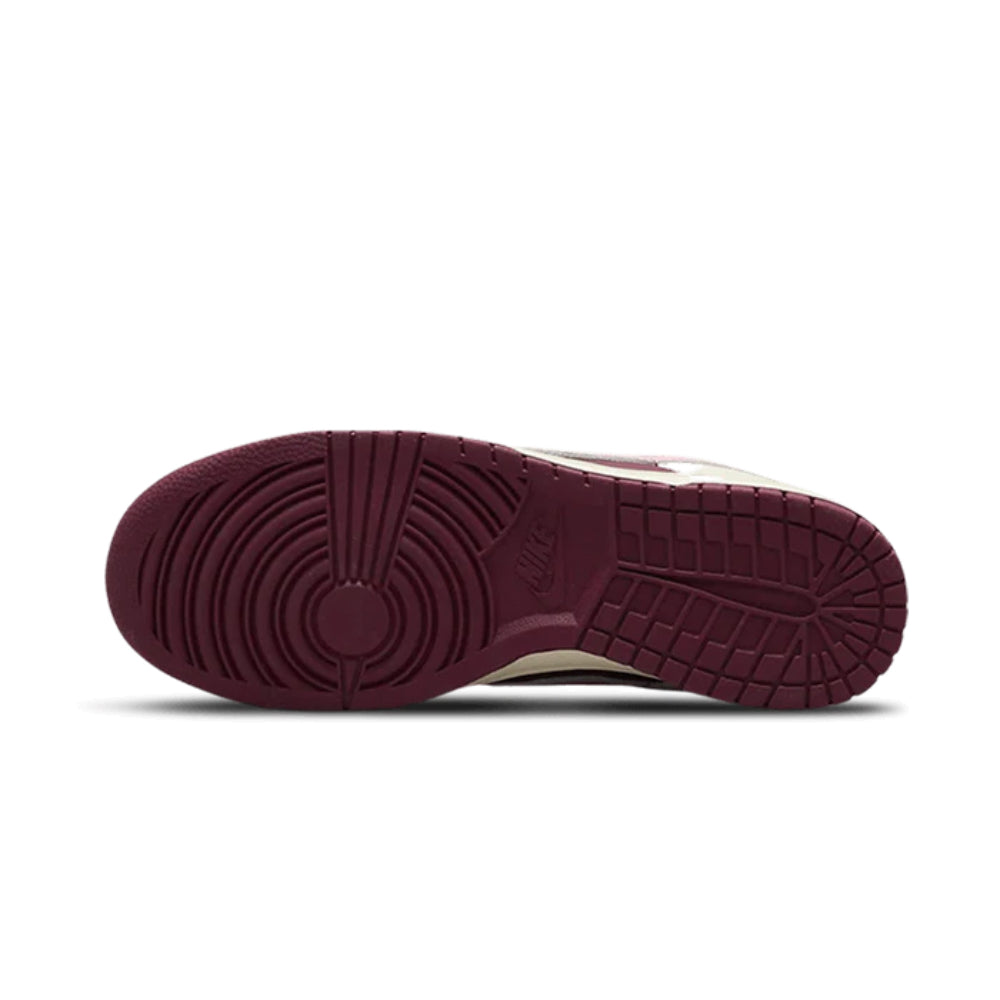 Nike Dunk Low Retro PRM Valentine's Day (2023)