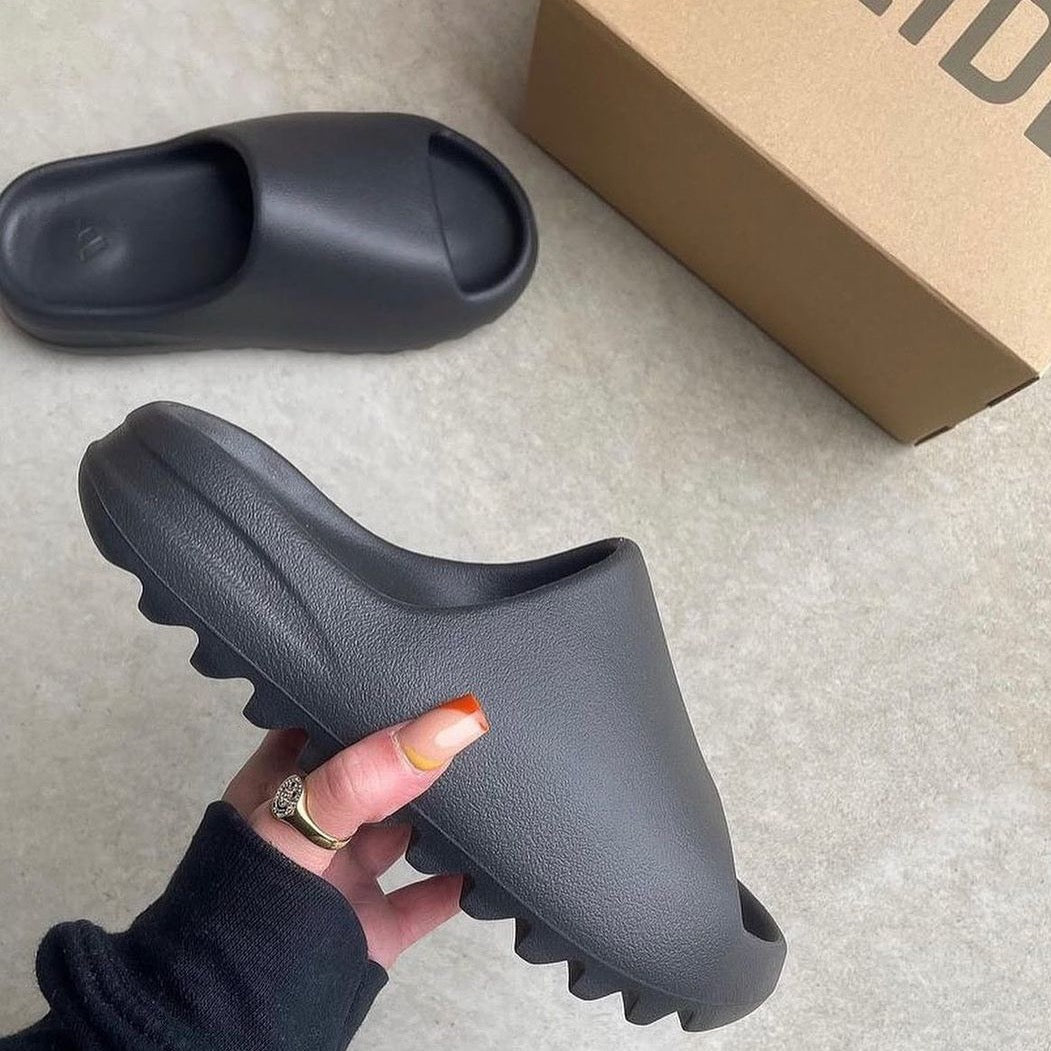 Adidas Yeezy Slide Onyx - No Stop - Official Shop