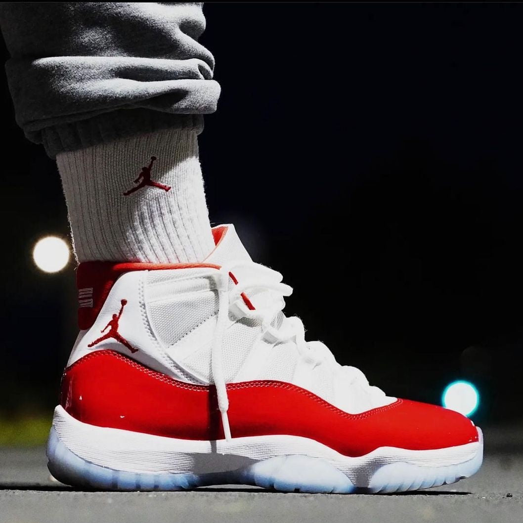 Jordan 11 Retro Cherry (2022)