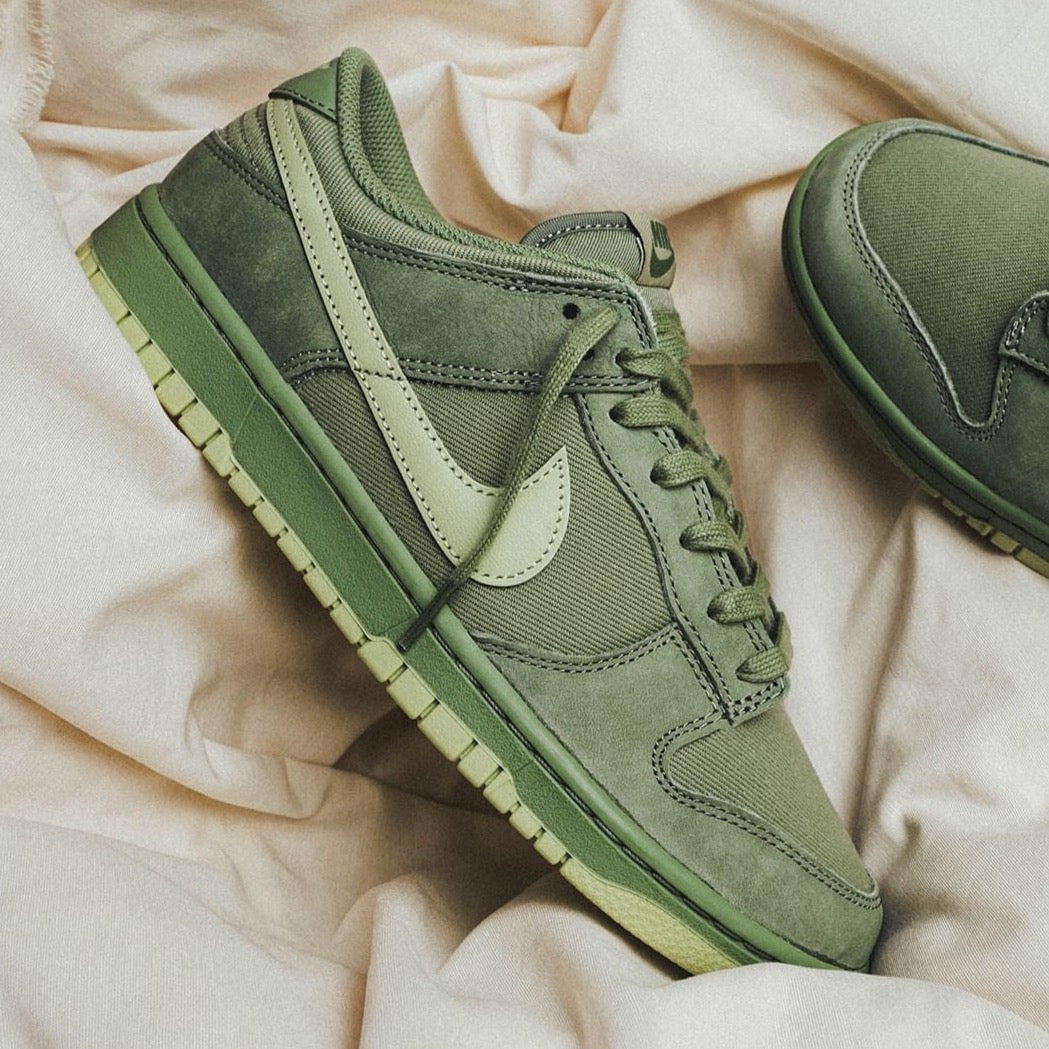 Nike Dunk Low Premium Oil Green