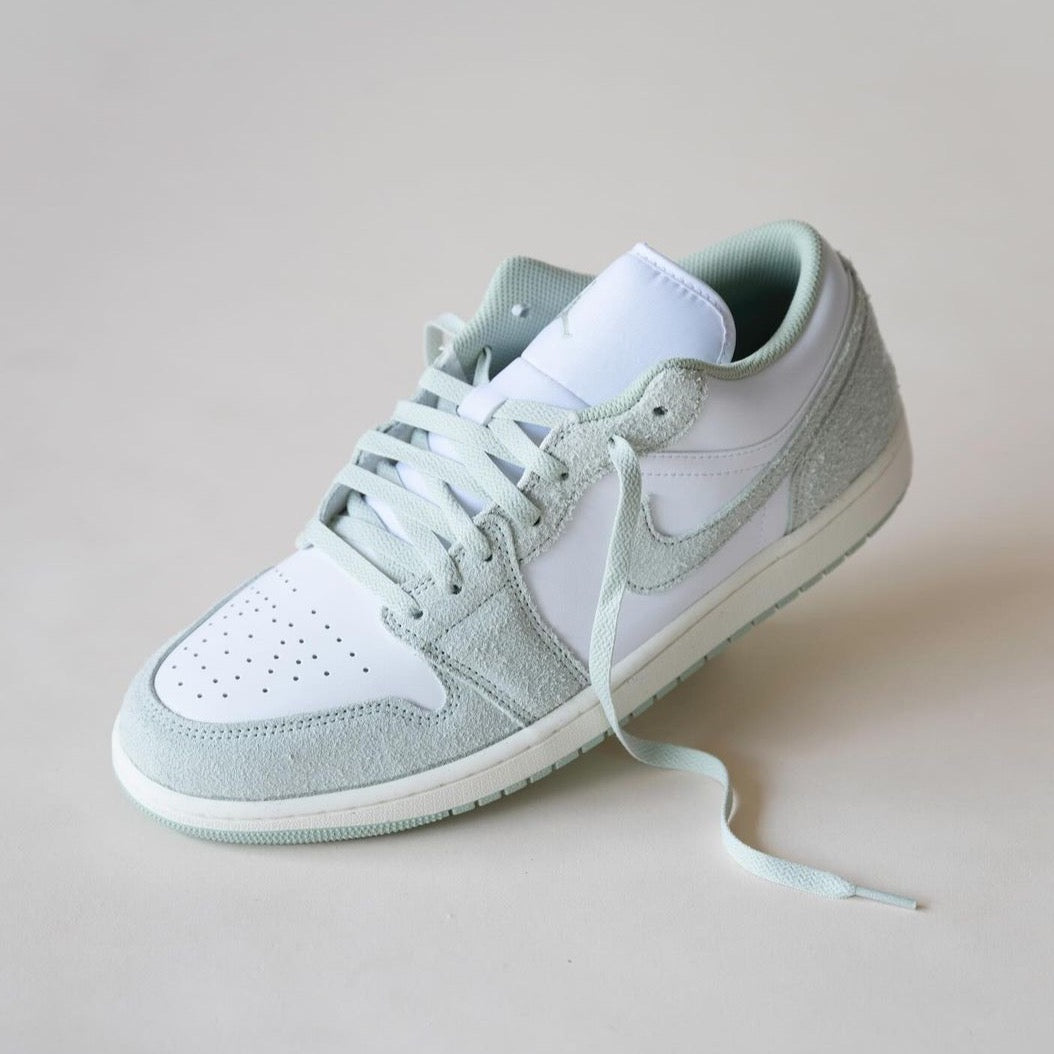 Jordan 1 Low SE White Seafoam