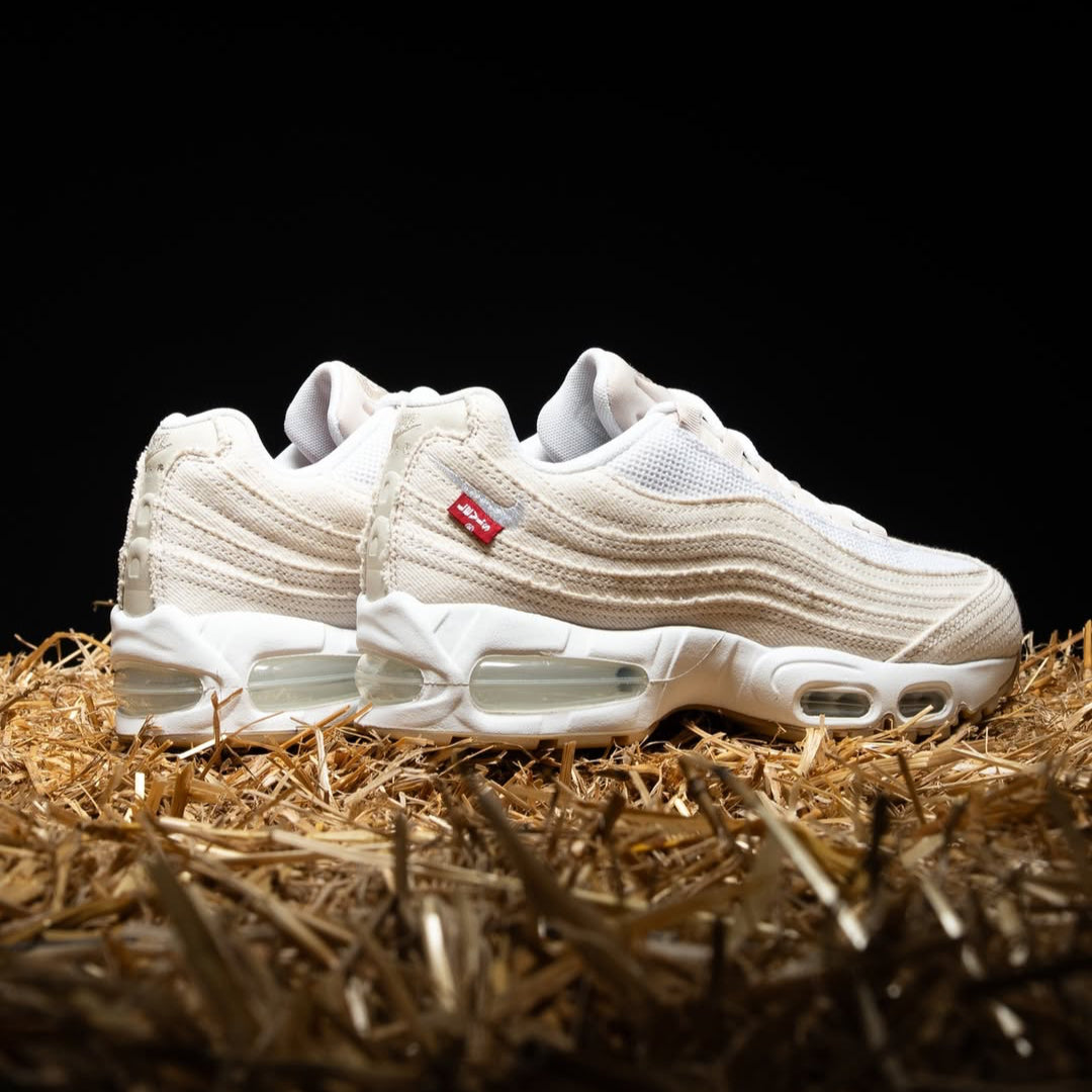 Nike Air Max 95 OG Levis  Light Orewood Brown