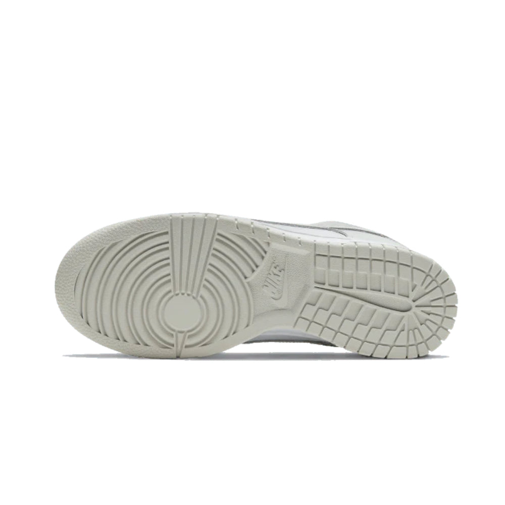 Nike Dunk Low Photon Dust (W)